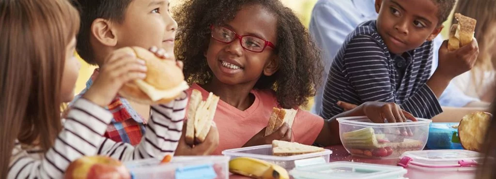 School kids eating healthy food in Philadelphia
